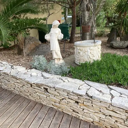 Marseillan Robinson Casa de hóspedes *