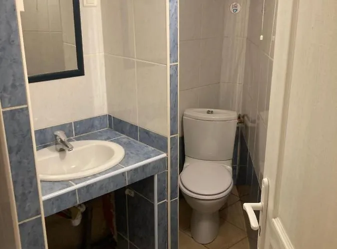 Gasthuis Marseillan Robinson Le Castellas