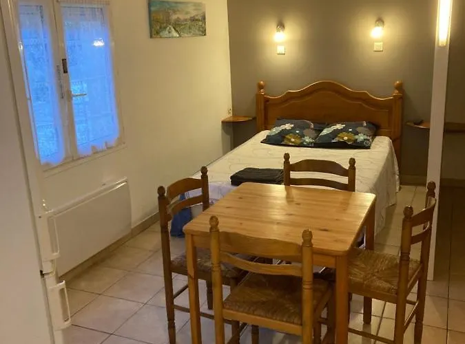 Marseillan Robinson * Le Castellas