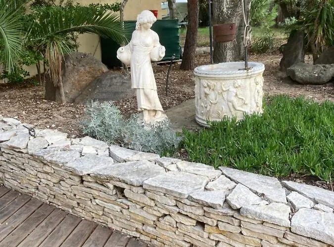 Marseillan Robinson Gasthuis *